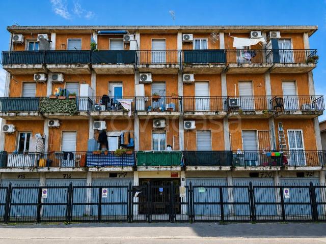 Vendesi monolocale a Milano via Val di Non, 4, Precotto