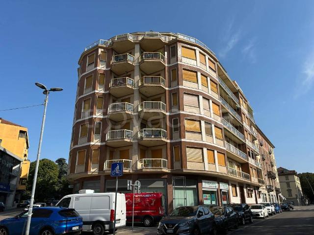 Vendesi attico a Casale Monferrato viale Montebello, 1