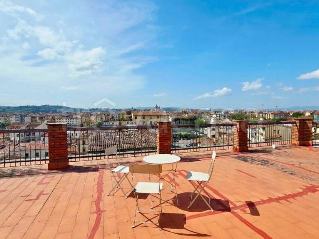 Vendesi attico a Firenze viale dei Mille, 20B, Campo di Marte