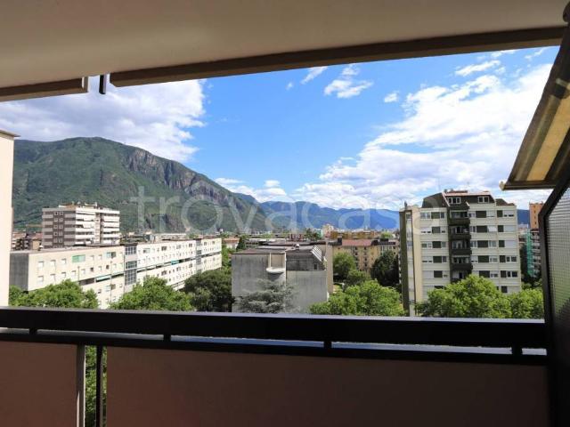Vendesi attico/mansarda a Bolzano, Europa Novacella