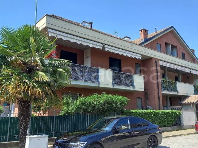 Vendesi attico/mansarda a Gassino Torinese