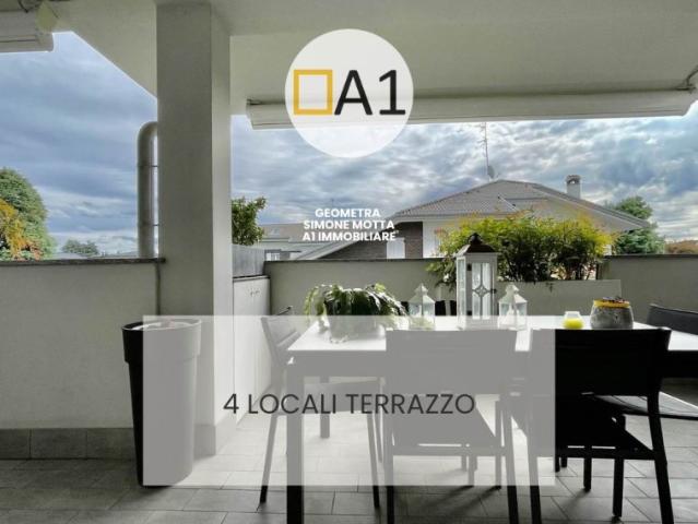 Vendesi attico/mansarda a Lazzate via carducci