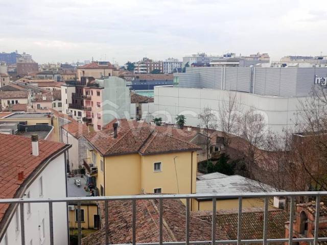 Vendesi attico/mansarda a Venezia piazza Erminio Ferretto, Mestre
