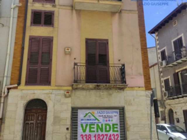 Vendesi a Canicattì, casa singola terratetto via Vittorio Emanuele Canicattì