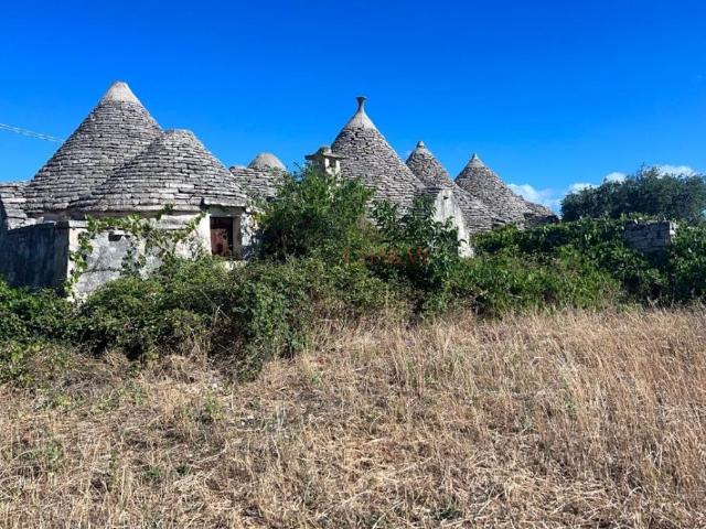 Vendesi affascinante complesso di trulli 140m² Martina Franca