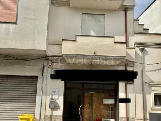 Vendesi appartamento a Manduria via Bell'Acqua, 11