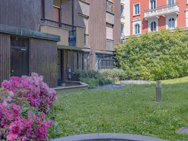 Vendesi appartamento a Milano via Giovanni Bellezza, 11, Bocconi, Ravizza