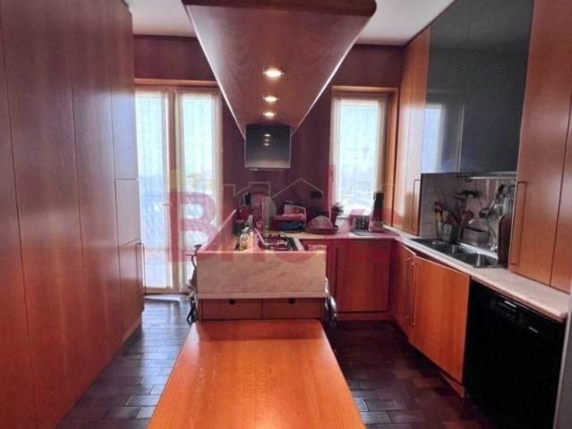 Vendesi appartamento a Milano via Francesco Albani, 63, Monte Rosa Lotto
