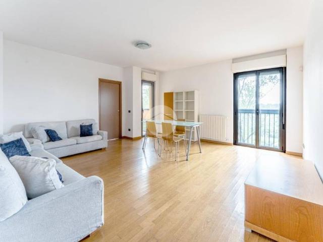 Vendesi appartamento a Milano, Farini