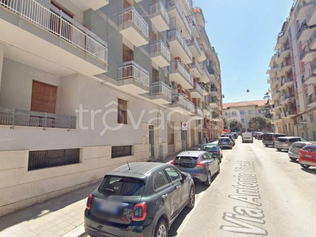 Vendesi appartamento a Molfetta via Antonio Vivaldi, 22