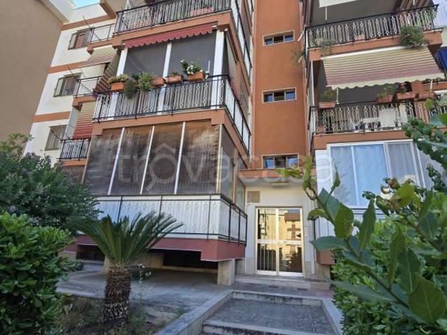 Vendesi appartamento a Molfetta via Saverio la Sorsa, 4