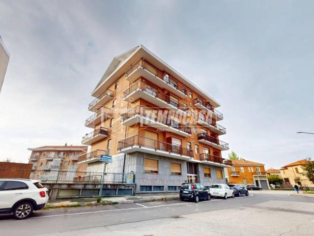 Vendesi appartamento a Moncalieri via Montenero 14, Vittoria