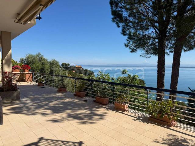 Vendesi appartamento a Monte Argentario