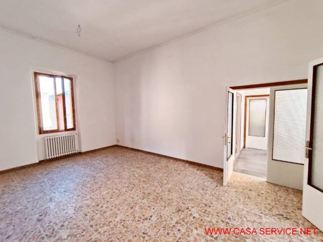 Vendesi appartamento a Montevarchi via Piave