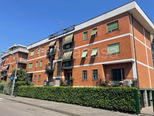 Vendesi appartamento a Monza via Platone, 6, San Rocco