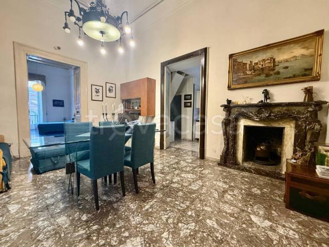 Vendesi appartamento a Napoli via Salvatore Tommasi, 62, Museo