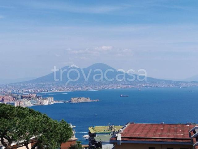 Vendesi appartamento a Napoli via Stazio, Posillipo