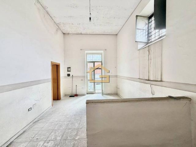 Vendesi appartamento a Napoli vico Vincenzo Valente, Miano