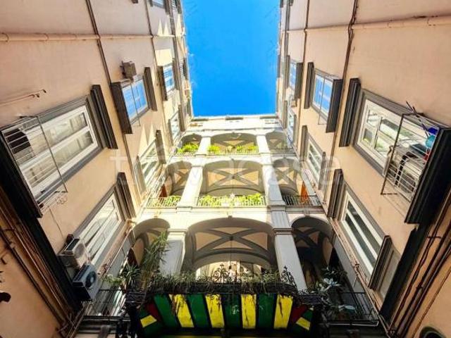 Vendesi appartamento a Napoli, Centro Storico