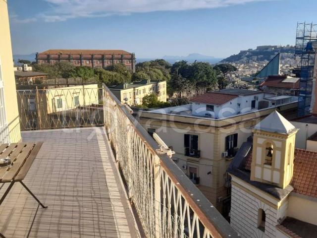 Vendesi appartamento a Napoli, Colli Aminei Capodimonte