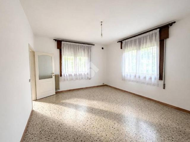 Vendesi appartamento a Bassano del Grappa via colbacchini, 5