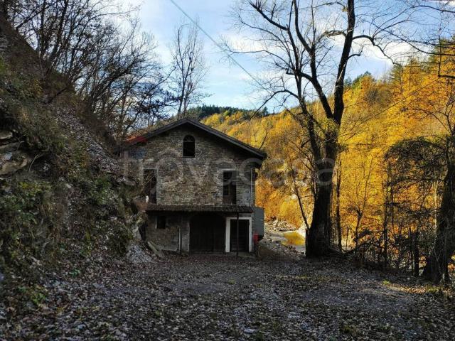 Vendesi appartamento a Berceto