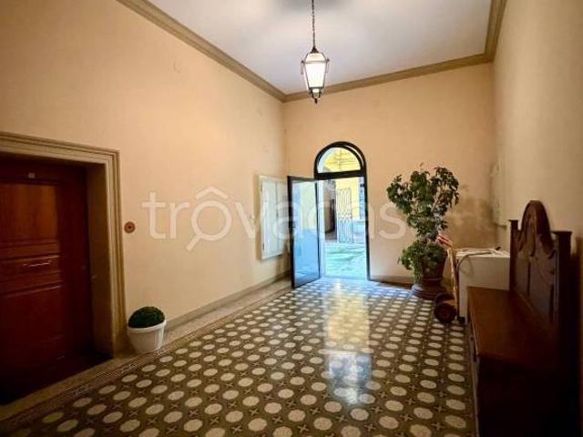 Vendesi appartamento a Bologna via San Vitale, Centro Storico