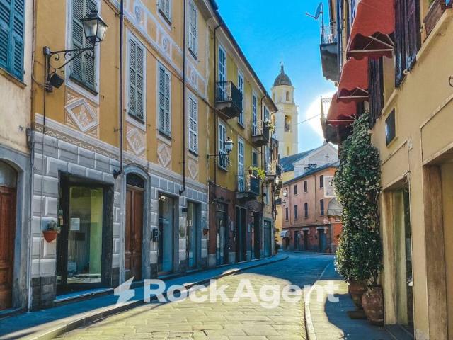 Vendesi appartamento a Borgo Val di Taro viale Vittorio Bottego