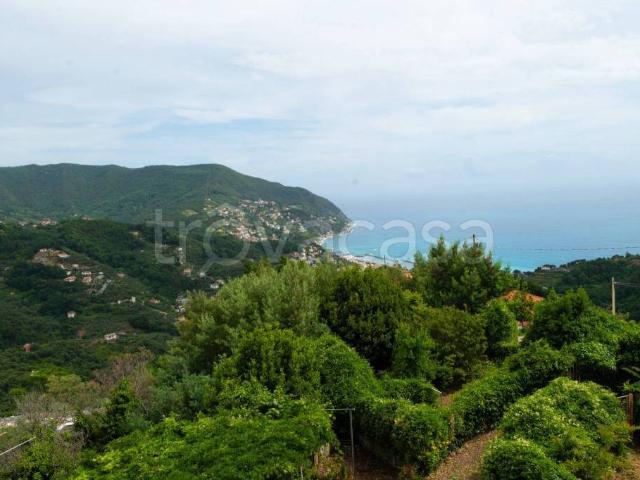 Vendesi appartamento a Bracco, Moneglia