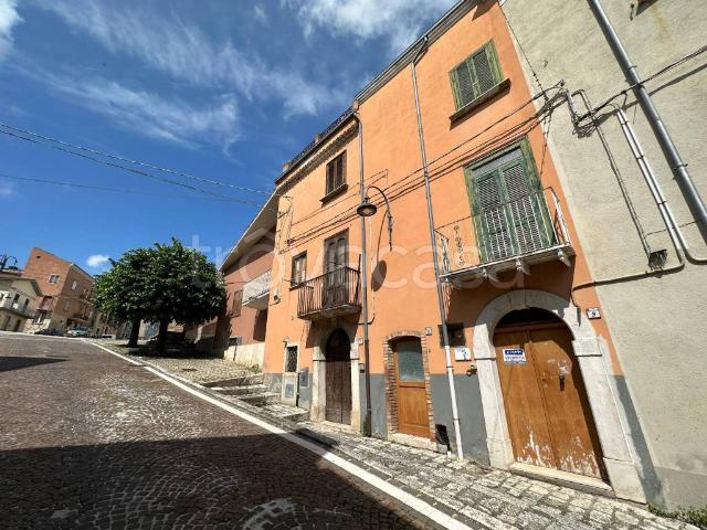 Vendesi appartamento a Campodipietra largo della Porta