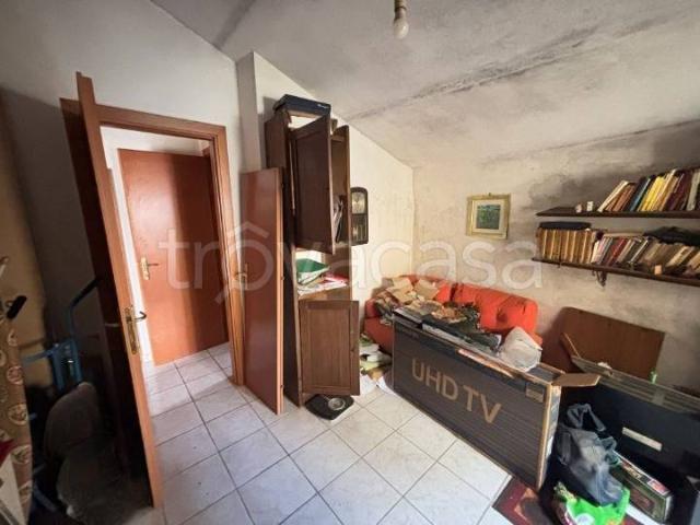 Vendesi appartamento a Casape vicolo Del Forno