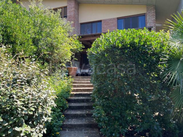Vendesi appartamento a Castiglione della Pescaia via delle Sughere, 25A, Punta Ala