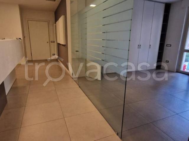 Vendesi appartamento a Carrara, Marina Di Carrara