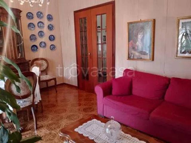Vendesi appartamento a Carrara via Bonascola, 44