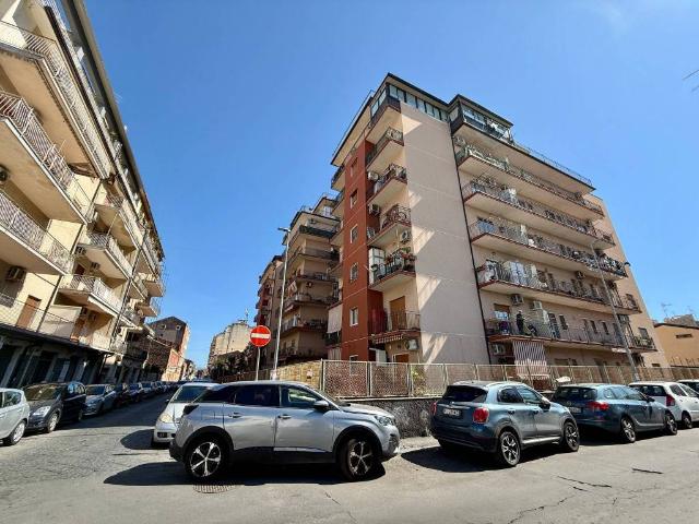 Vendesi appartamento a Catania, Picanello