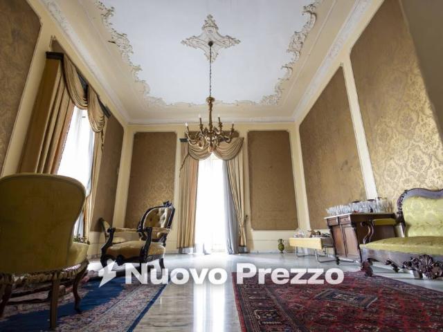 Vendesi appartamento a Catanzaro, Centro Storico