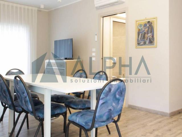 Vendesi appartamento a Cervia via Platone, Pinarella