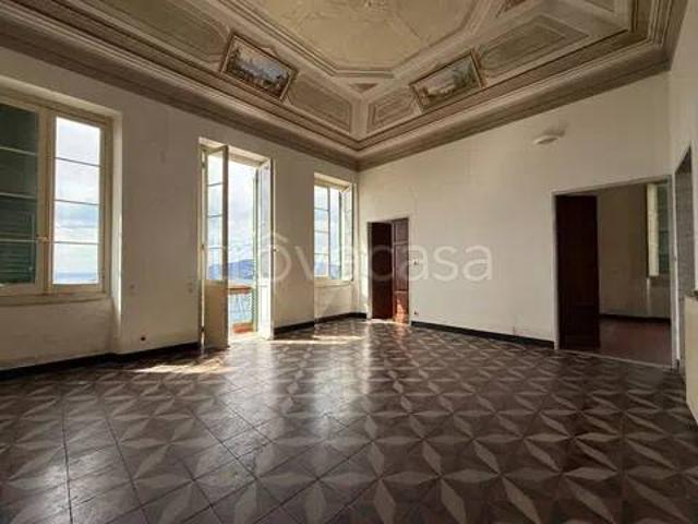 Vendesi appartamento a Chiavari