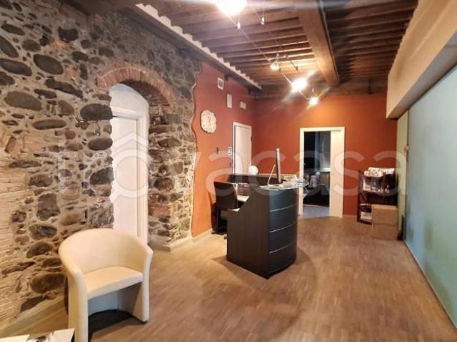 Vendesi appartamento a Chifenti, Borgo a Mozzano