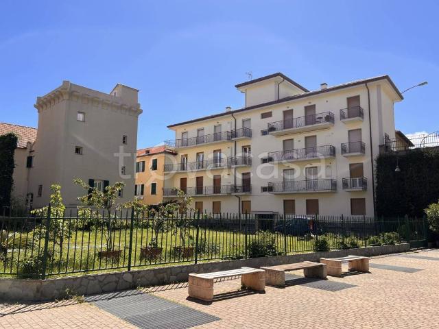 Vendesi appartamento a Cogoleto