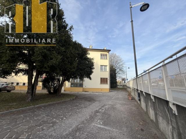 Vendesi appartamento a Dolo via Benedetto Cairoli