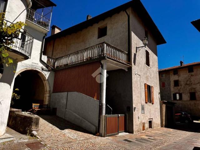 Vendesi appartamento a Dro via Cavedine, 8, Pietramurata