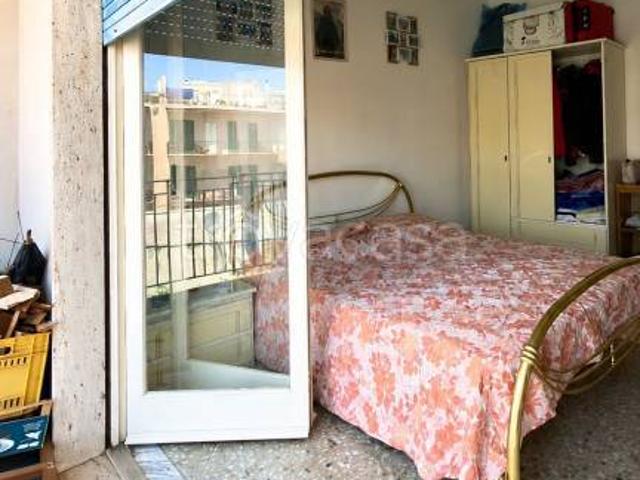Vendesi appartamento a Fasano via Contardo Ferrini, 8