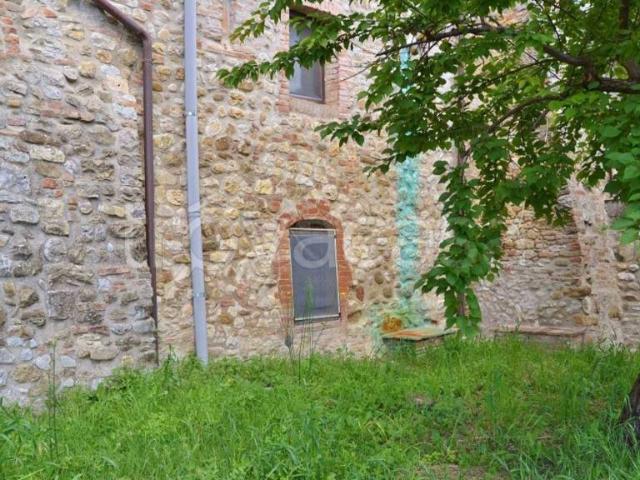 Vendesi appartamento a Ficulle via della Rocca