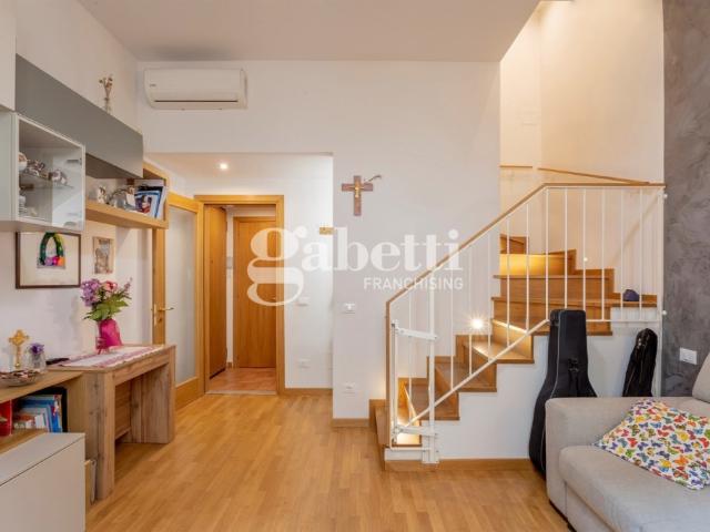 Vendesi appartamento a Firenze