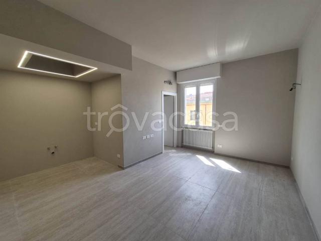 Vendesi appartamento a Firenze via Volturno, 7, Campo di Marte