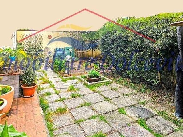 Vendesi appartamento a Firenze, Cure