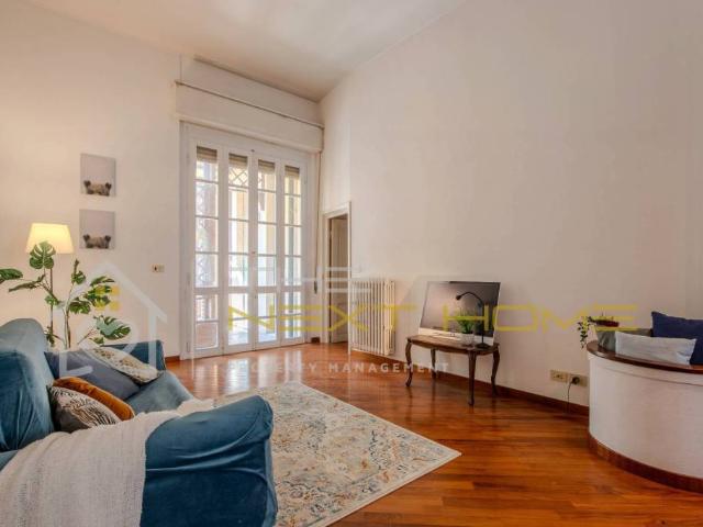 Vendesi appartamento a Firenze via Castelfidardo, Campo di Marte