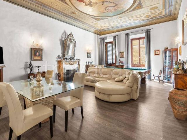 Vendesi appartamento a Firenze via Ricasoli, 15, Duomo