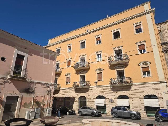 Vendesi appartamento a Foggia via Arpi, 102, Centro Storico